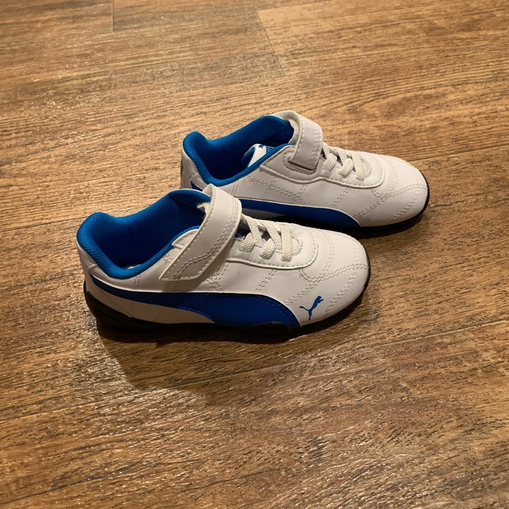 Toddler Pumas (size 9)